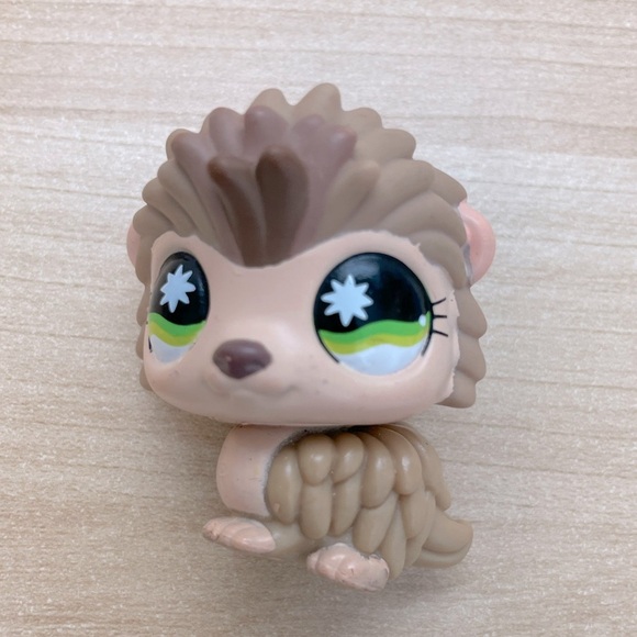2008 Hasbro Littlest Pet Shop #485 Tan Hedgehog - Green Eyes - Picture 1 of 3